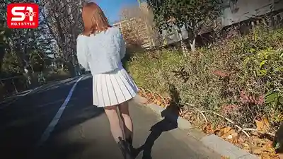 SONE-818 隔壁超正女大學生失憶了！騙她我是男友，性慾炸裂想怎麼玩就怎麼玩 ~ 未步奈奈的劇照12