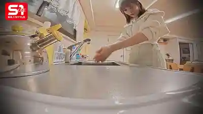 SONE-818 隔壁超正女大學生失憶了！騙她我是男友，性慾炸裂想怎麼玩就怎麼玩 ~ 未步奈奈的劇照11