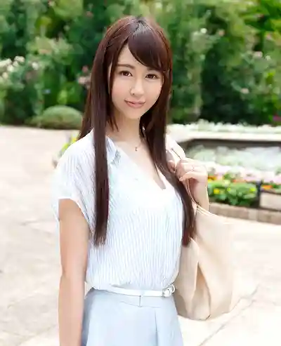 寶生莉莉封面照片寫真