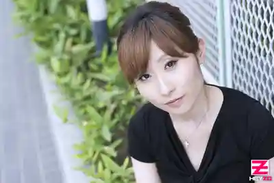 綾地ゆうか第2張寫真