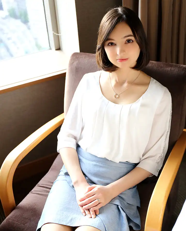 西田卡莉娜第1張寫真