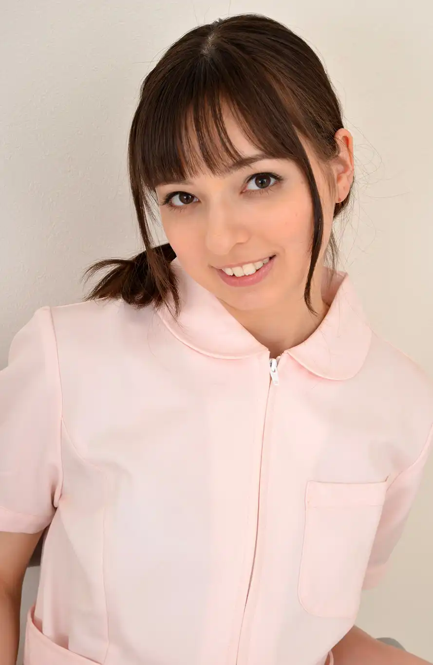 西田卡莉娜第416張寫真