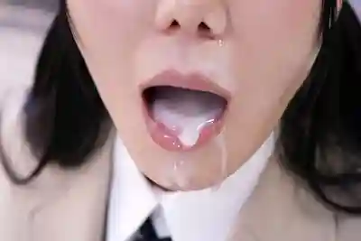 DVMM-270 顏出MM號 受驗生限定專屬 魔鏡面接 衝刺名校的女學生口暴大考驗！自我介紹時被滿嘴射爆，精液狂漏！激烈面試後羞澀小穴被大肉棒狂插，精液滿身SEX！全員中出特別篇！ ~ 有馬美月 東雲梓 五十嵐美月 星乃蓳 廣瀬好美 的劇照8