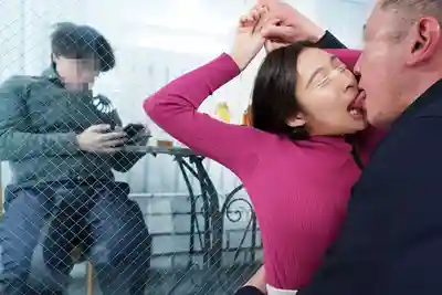 DVMM-272 一般男女監控AV：魔鏡背後不是我的丈夫！久未被愛的人妻體驗10種火辣深吻，越來越色！ ~ 本田瞳 二宮和香 旭メイサ 竹內夏希  的劇照11