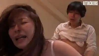 RBK-110 為了寶貝兒子被後門爆射的母親 ~ 翔田千里的劇照9