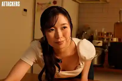 ADN-710 朋友媽媽無自覺的乳首誘惑，讓人把持不住 ~ 流川はる香 的劇照6