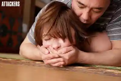 SAME-184 沒想到老爸竟然侵犯了妹妹…而我卻偷偷溜走了 ~ 宍戶裏帆 的劇照3