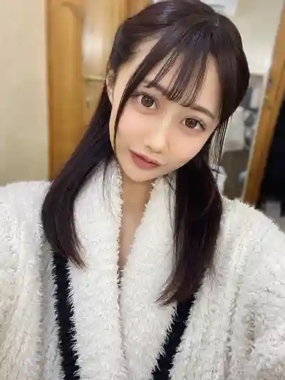 澪奈明日見第1張寫真