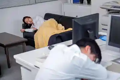 NGOD-280 錯過末班車的夢中女上司，辦公室裡互相舔弄濕熱小穴忍不住滑溜插入，背德加班處理慾望 ~ 小谷舞花的劇照14