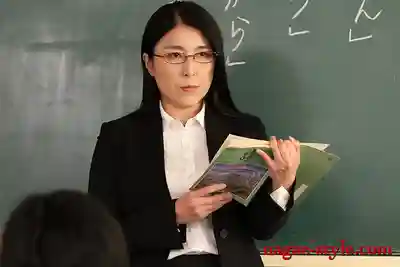 NSFS-405 風騷熟女的羞恥自白：被年輕猛男輪番上陣搞到高潮崩潰2 ~ 豐崎清香的劇照8