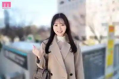 MIFD-651 新人出道！國際線空服休假日偷偷下海拍片！八頭身白皙美肌絕色CA和顏美人 ~ 指原美奈 的劇照12