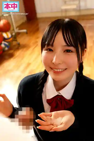 HMN-723 老師，畢業後能讓我爽一下嗎？和可愛學生妹的兩年曖昧，畢業當天直奔酒店欲望爆炸制服內射不停 ~ 香水純 的劇照5