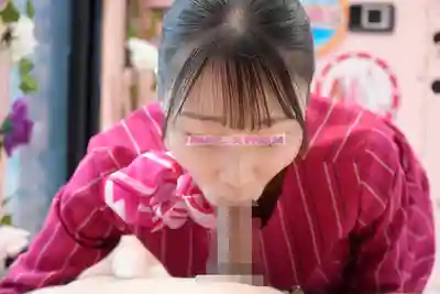 DVMM-277 魔鏡號 頂級百貨店氣質美容顧問初體驗 真空口爆大挑戰 第五彈 顏出解禁 共計12發 6位小姐姐全員開幹特別篇 優雅姐姐用心吸爆你的口爆神技SEX ~ 斉藤帆夏 南條彩 神樂阪愛琉 夏芽さき 五芭 的劇照8