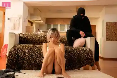 MNGS-008 我的偶像被這騷貨搶走還秀恩愛？那就讓她被絕倫猛男們幹到懷孕的視頻全網曝光！ ~ 春陽萌花 的劇照10