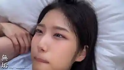 MUCD-334 網路某爆紅話題！制服美少女No.1！最高JK妹子瘋狂纏綿愛愛SEX！超人氣精選集4小時！ 的劇照4