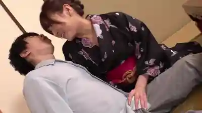 TKD-060 蕾菈女將最愛女兒夫家的親子丼套餐 ~ 藤井蕾菈的劇照14