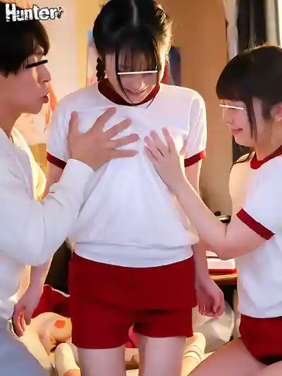 HUNTC-389 這房間咋讓人下面癢癢的…鄰家妹子和她閨蜜被進了我的房間，然後一個接一個被中出啦！2 ～ 藤田柚 雅子裡菜 皆瀨明裏 泉莉音 廣瀬好美 的劇照5