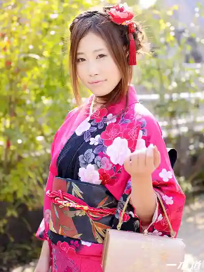 1PON-010114_727 新年和服姬開葷！口爆秀 ~ 椎名優  的劇照10