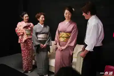 1PON-010116_220 美熟女滿場的狂野亂交派對 ~ 松本痲里奈 北條麻妃 江波亮的劇照13