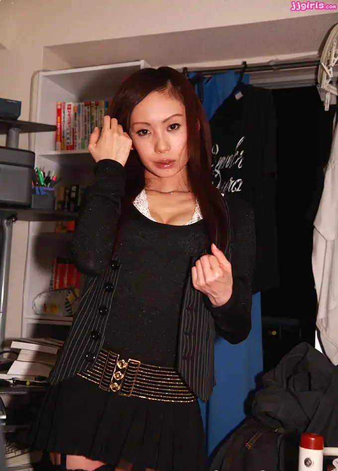 舞浜朱里第24張寫真