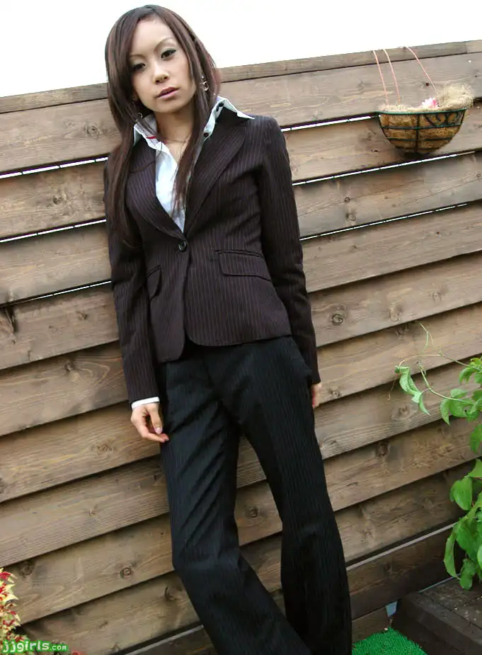 舞浜朱里第115張寫真