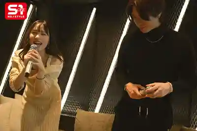 SONE-886 酒後徹底放飛 瘋笑潮吹失禁，睡着人被人幹 AV女優六本木私密激情大公開 ~ 村上悠華 的劇照5