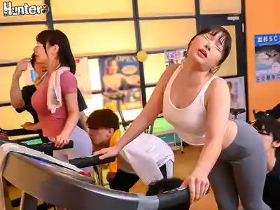 HUNTC-449 隨便插到爽！無限插新城鎮 整座小鎮隨便插特別篇 ~ 真白風羽裏 小野阪唯香 桐香悠裡 蘆名穗花 足立友梨 高城なぎさ 神村彩月 廣瀬好美 紫月由香裏 的劇照7