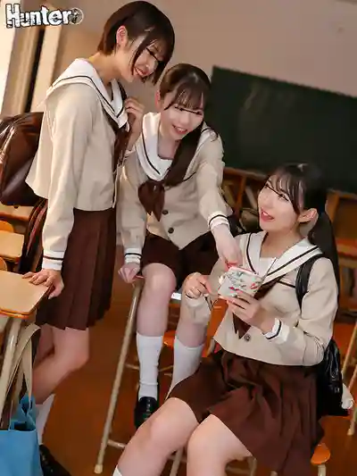 HUBLK-053 放課後躲貓貓 被捉到就要被幹哦 ~ 皆月光 藤田柚 加賀美さら 的劇照14