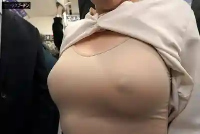 DRPT-094 超近距離！若即若離的長時間輕撫把乳頭敏感度爆棚的巨乳妹子2 ~ 天月梓的劇照14