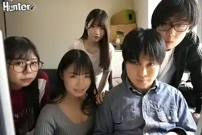 HNTRZ-021 被苗條巨乳女子大生辣妹拉去一起拍自制AV ~ 鳥楽ひな 小森舞 上阪芽衣 的劇照10