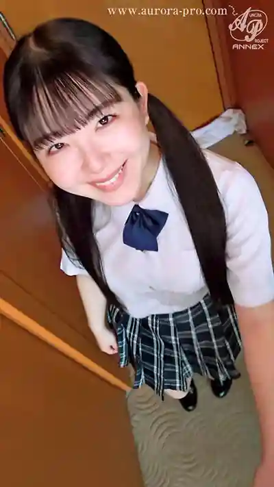 APGH-043 純真少女，和我侄女一樣大的蘿莉妹子超寵溺【G杯熟成身材·天然毛毛·潮吹狂噴】放學後美少女甜蜜約炮自拍激戰 遊泳部 ~ 真白風羽裏 的劇照15