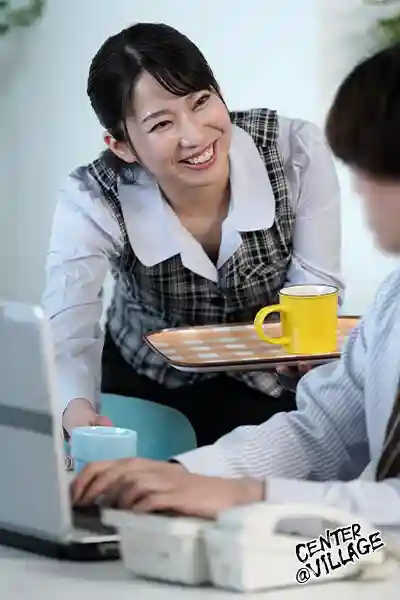 MESU-136 單純人妻應徵高薪打工：你開口，我就絕不推辭 ~ 東風花的劇照14