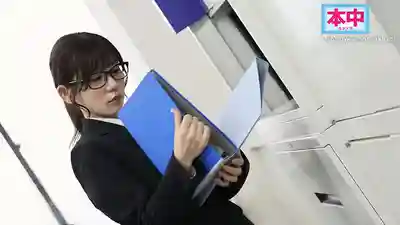 HMN-735 白天安靜OL晚上化身夜店小野貓 無人能擋的獵男狂潮 ~ 五日市芽依的劇照11