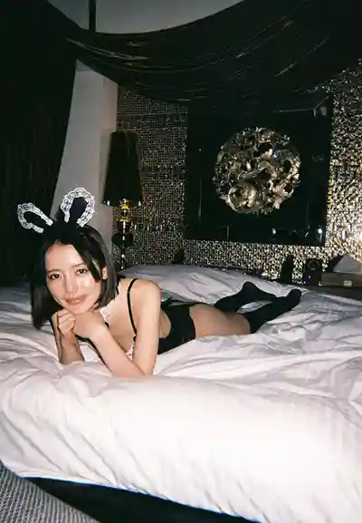 JERA-002 曾經有過3-4回肉體關系的舊同事，3年後再次偶遇 1日限定不倫偷情中出吞精幹到天荒地老 ~ 美咲佳奈 的劇照19