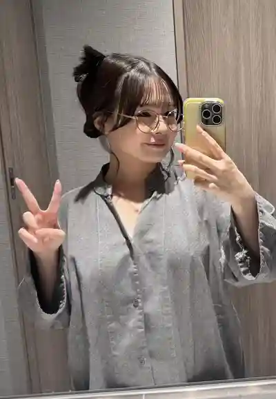 櫻庭桃菜第5張寫真