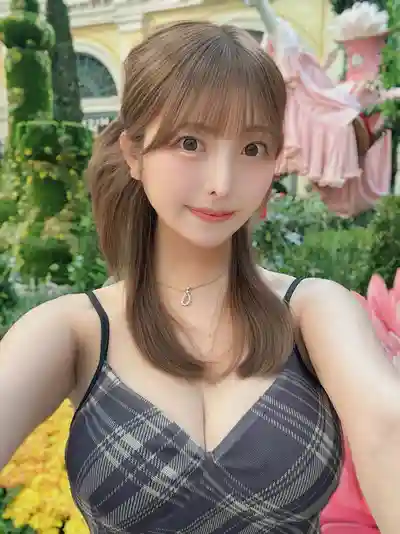 千咲知奈第11張寫真