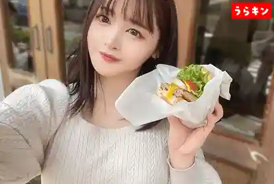 URKN-005 狂熱連續射精特輯！性感辣妹+大奶騷貨+翹臀甜妹齊聚！超濃烈性愛4小時大合集 ~ 天月梓 あおい藍 若月もあ 的劇照9