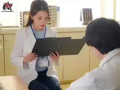 DASS-720 爲了救男友被迫和討厭的醫生同事打賭 輸了慘被試驗媚藥全身敏感帶尿失禁高潮不斷的女醫生 ~ 橘瑪麗 的劇照17