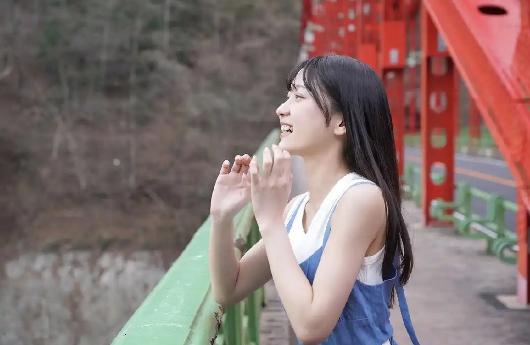 初美菜乃花第41張寫真