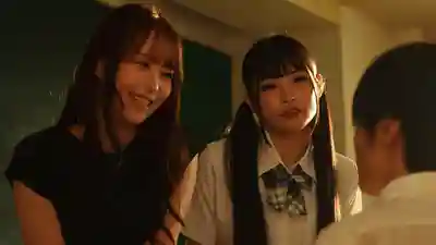 REAL-935 緊急速報！強⬤行爲竟然合法化了！~ 天馬唯 新村朱裏 萌波鈴 胡桃櫻花 花衣椿 的劇照15