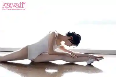 CAWD-881 新人出道！脫下衣服驚豔52cm小蠻腰美乳身材，芭蕾天才少女 AV DEBUT ~ 清野咲 的劇照10