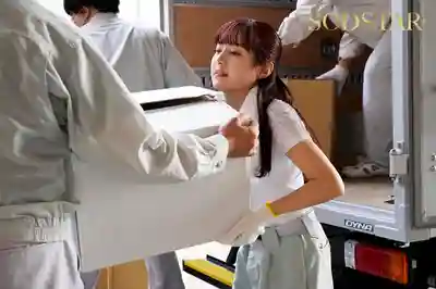 START-385 配送途中被NTR！新婚美人若妻跟車送貨竟被老司機強⬤ 車震侵犯 ~ 矢埜愛茉 的劇照3