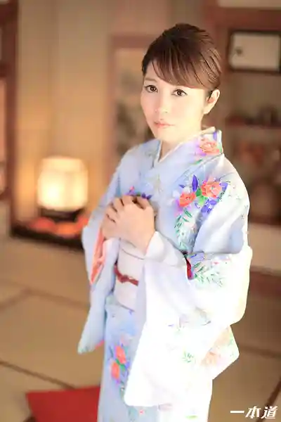1PON-010918_630 和服下的淫亂熟女挑逗 ~ 本条彩乃的劇照15