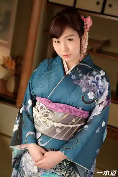 1PON-010822_001 和服下的騷浪小野貓 ~ 桜井綾音的劇照13