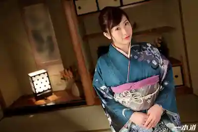 1PON-010822_001 和服下的騷浪小野貓 ~ 桜井綾音的劇照20