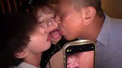 MILK-262 潛入！線下啪啪大亂交攝影會！只要有錢就隨時開幹的枕營業地下偶像 ~ 有村希 的劇照13