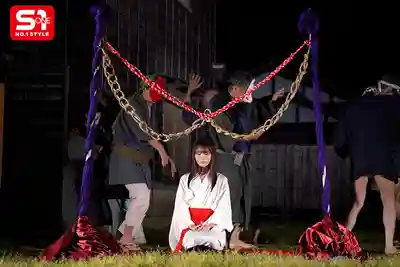 SONE-920 田舍娘作爲祭品淪爲全村男人的玩物 ~ Miru 的劇照5