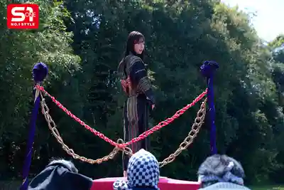 SONE-920 田舍娘作爲祭品淪爲全村男人的玩物 ~ Miru 的劇照3