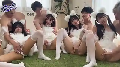 RKI-727 超色氣薩摩耶咖啡廳！嗜好肉棒的薩摩耶小妹與你來一場狂野群P派對 ~ 北岡果林 水乃菜乃華 渡來楓 天美めあ的劇照4