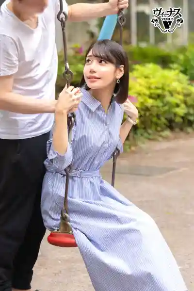 VENX-343 日夜纏綿小阿姨，愛液狂湧中出高潮爽到爆 ~ 梅田みなみ的劇照5